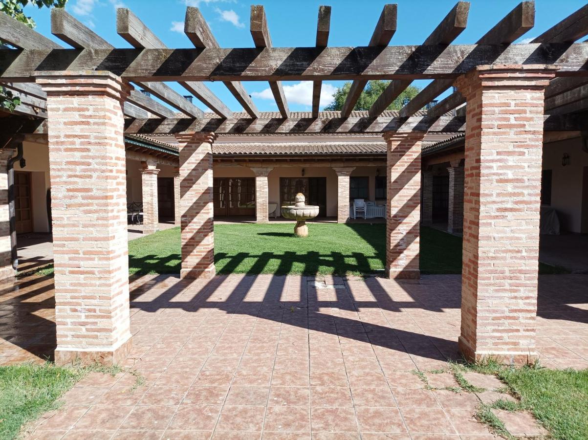 Casas Olmo Y Fresno Jardin Y Piscina A 17 Kilometros De Salamanca Dış mekan fotoğraf