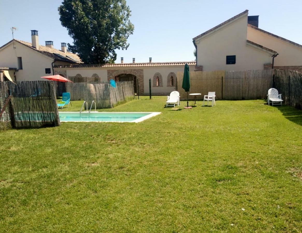 Casas Olmo Y Fresno Jardin Y Piscina A 17 Kilometros De Salamanca Dış mekan fotoğraf